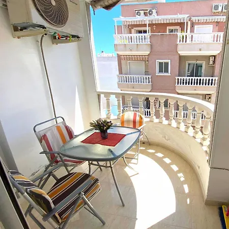 Beautiful Flat In Torrevieja, On The Spanish Seaside - Szep Lakas Torreviejaban, A Spanyol Tengerparton Apartment *
