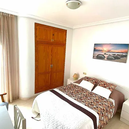 Daire Beautiful Flat In Torrevieja, On The Spanish Seaside - Szep Lakas Torreviejaban, A Spanyol Tengerparton Torrevieja